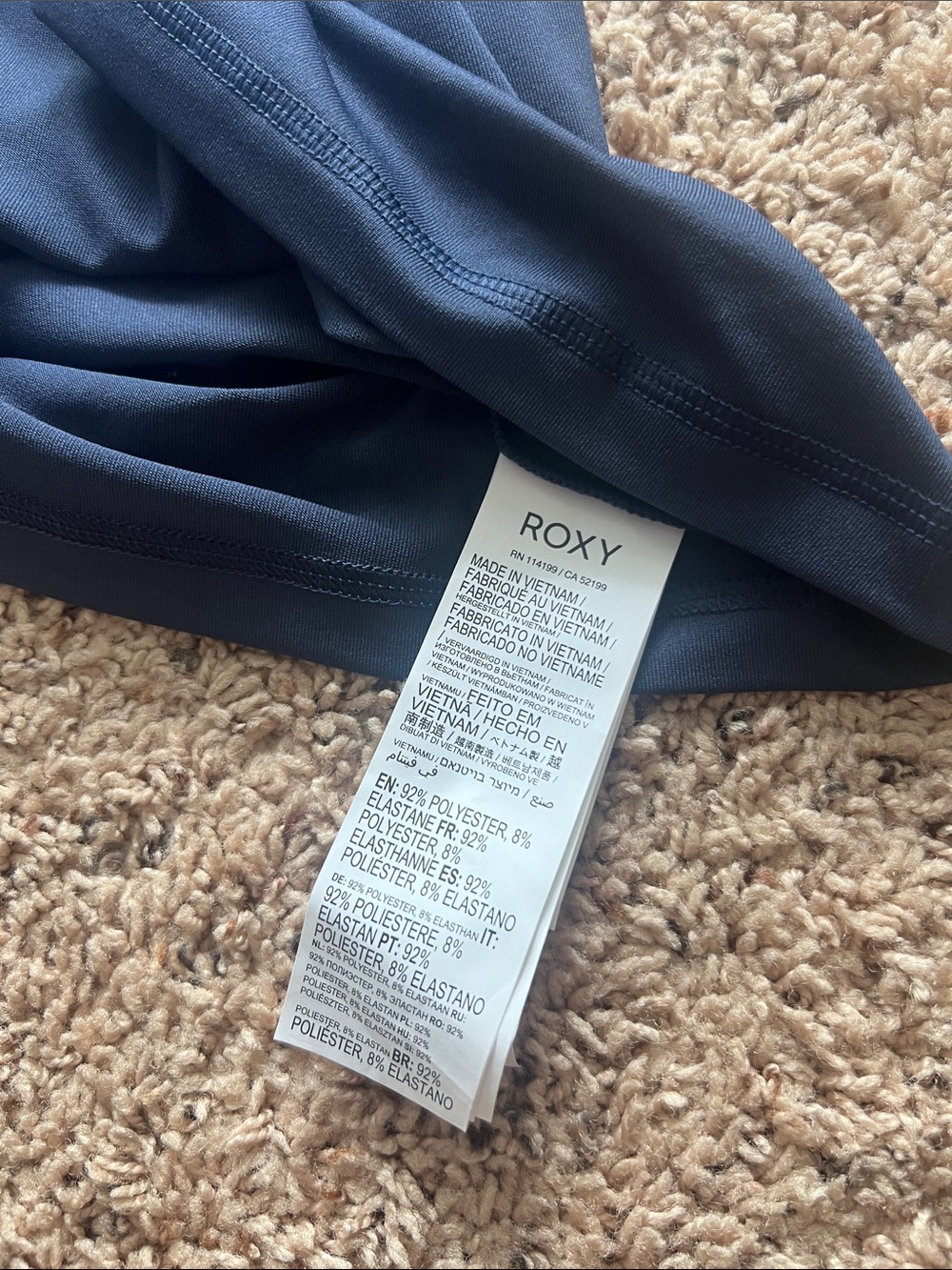 Women’s Roxy Rashguard - Picture 6 of 9